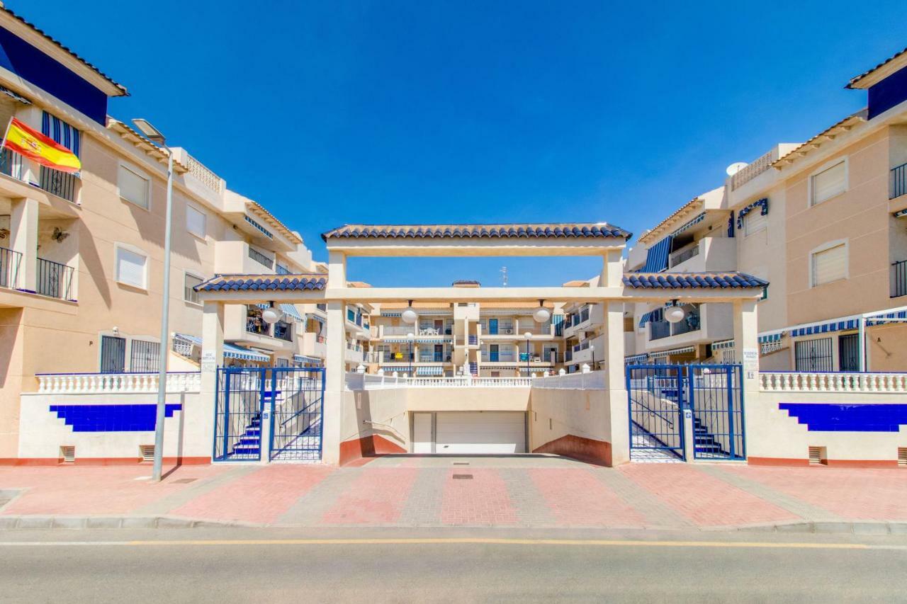 Apartament Sofia Torrevieja Bagian luar foto